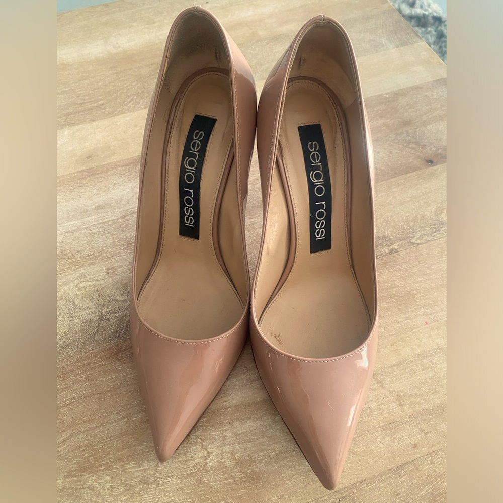 Sergio Rossi Godiva Pumps Neutral Patent Leather Sz. 7.5